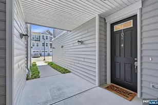 102 Sequoia Dr 1724, Cedar Grove, NJ 07009 - Photo 5