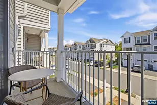 102 Sequoia Dr 1724, Cedar Grove, NJ 07009 - Photo 19