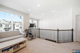102 Sequoia Dr 1724, Cedar Grove, NJ 07009 - Photo 27