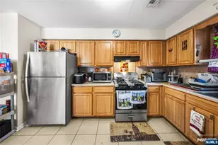 25-27 Norfolk St, Newark, NJ 07103 - Photo 35