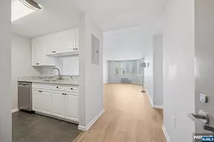 1 2nd Street 1006, Jersey City, NJ 07302 - Photo 9