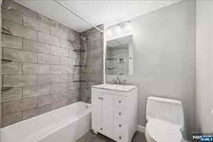 1 2nd Street 1006, Jersey City, NJ 07302 - Photo 19