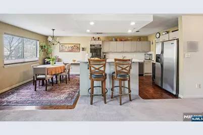 2 Carlyle Court, Teaneck Township, NJ 07666 - Photo 9