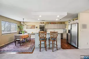 2 Carlyle Ct, Teaneck Township, NJ 07666 - Photo 9