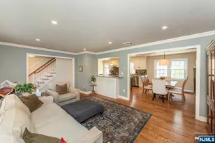19 Bedford Rd, Mahwah, NJ 07430 - Photo 7