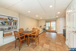 19 Bedford Rd, Mahwah, NJ 07430 - Photo 35