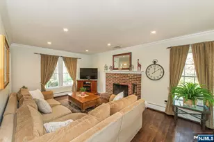 19 Bedford Rd, Mahwah, NJ 07430 - Photo 17
