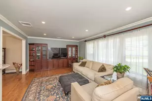 19 Bedford Rd, Mahwah, NJ 07430 - Photo 5