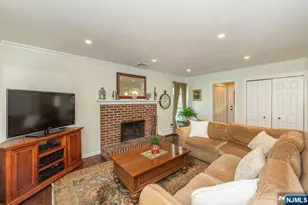 19 Bedford Rd, Mahwah, NJ 07430 - Photo 15
