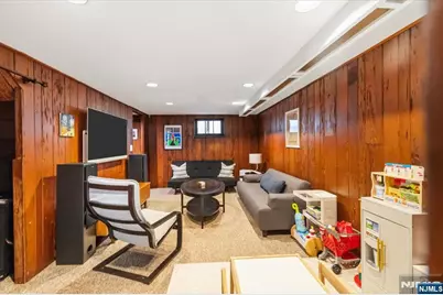 988 Richard Court, Teaneck Township, NJ 07666 - Photo 17