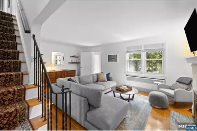 988 Richard Court, Teaneck Township, NJ 07666 - Photo 9
