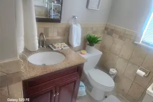 6 Central Ave 3, Rochelle Park Township, NJ 07662 - Photo 21