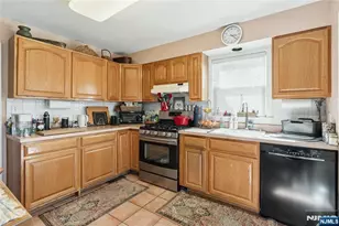 12 Louise Ln, Tenafly, NJ 07670 - Photo 9