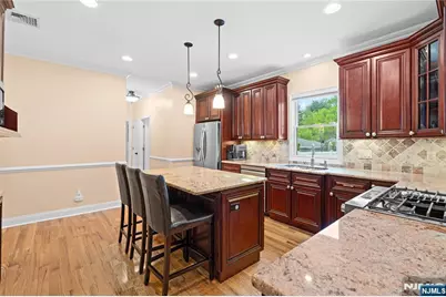 160 Lozier Terrace, River Edge, NJ 07661 - Photo 17