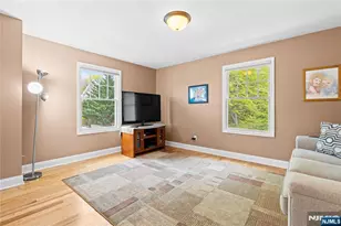 160 Lozier Terrace, River Edge, NJ 07661 - Photo 33