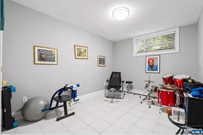 88B Myrtle Avenue, Edgewater, NJ 07020 - Photo 35
