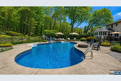 112 Urban Club Road, Wayne, NJ 07470 - Photo 29