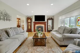 27 Howland Cir, Caldwell, NJ 07006 - Photo 5