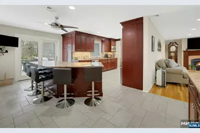 27 Howland Circle, Caldwell, NJ 07006 - Photo 11