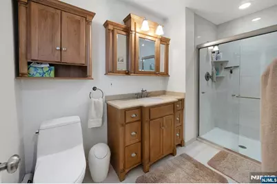 27 Howland Circle, Caldwell, NJ 07006 - Photo 15