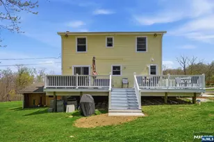 32 Pine Hill Rd, Mahwah, NJ 07430 - Photo 31