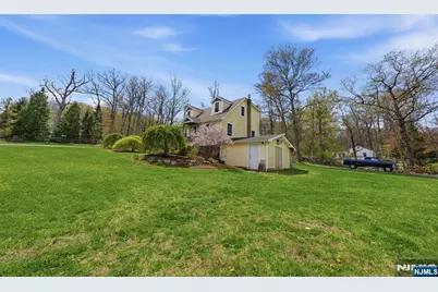 32 Pine Hill Road, Mahwah, NJ 07430 - Photo 35