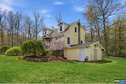 32 Pine Hill Road, Mahwah, NJ 07430 - Photo 1