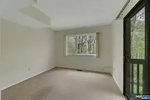 257 Mountainview Dr, Mahwah, NJ 07430 - Photo 11