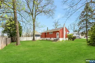 137 Lincoln Pl, Waldwick, NJ 07463 - Photo 15