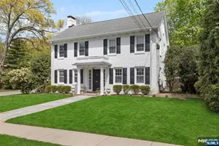37 Oak St, Tenafly, NJ 07670 - Photo 3