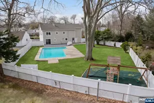 65 Clinton Park Dr, Bergenfield, NJ 07621 - Photo 27