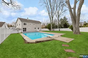 65 Clinton Park Dr, Bergenfield, NJ 07621 - Photo 31