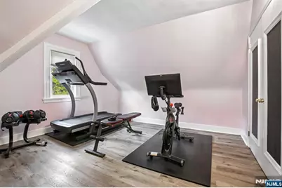 335 Upper Mountain Avenue, Montclair, NJ 07043 - Photo 33