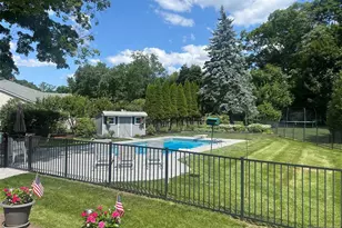 8 Byron Ct, Allendale, NJ 07401 - Photo 23