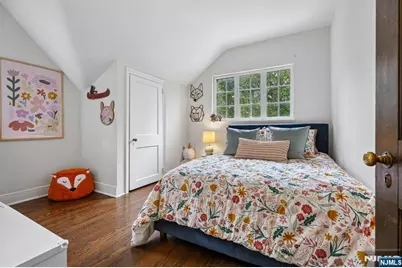 379 Highland Avenue, Montclair, NJ 07043 - Photo 29