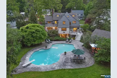 379 Highland Avenue, Montclair, NJ 07043 - Photo 45
