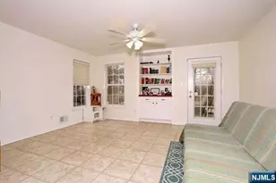 469 Hartford Dr 4070, Nutley, NJ 07110 - Photo 15