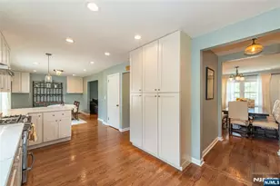22 Elmwood Rd, Verona, NJ 07044 - Photo 15