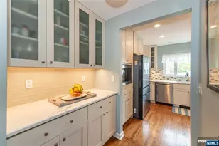 22 Elmwood Rd, Verona, NJ 07044 - Photo 19