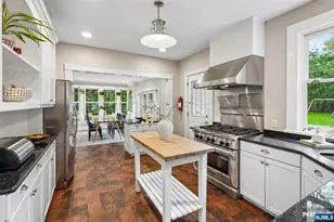 378 Park St, Montclair, NJ 07043 - Photo 15