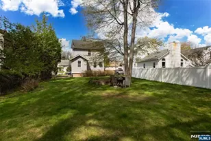 582 Center Ave, River Edge, NJ 07661 - Photo 23