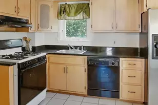 95 Rollinson St, West Orange Township, NJ 07052 - Photo 13