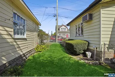 95 Rollinson Street, West Orange Township, NJ 07052 - Photo 23