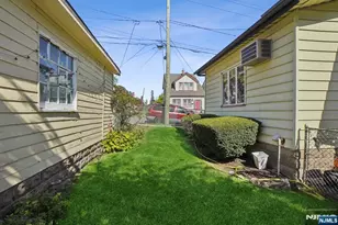 95 Rollinson St, West Orange Township, NJ 07052 - Photo 23