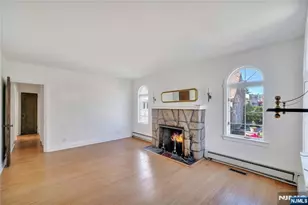 431 Van Renssalaer Ct, Ridgefield, NJ 07657 - Photo 3