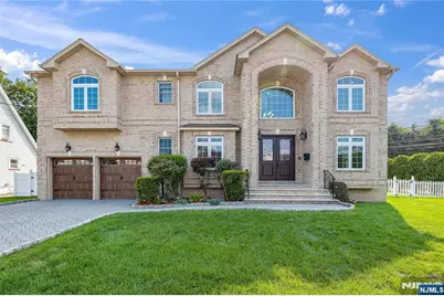 4 Holland Avenue, Demarest, NJ 07627 - Photo 1