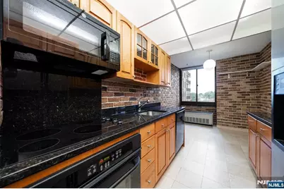 200 Winston Drive 401 #401, Cliffside Park, NJ 07010 - Photo 13