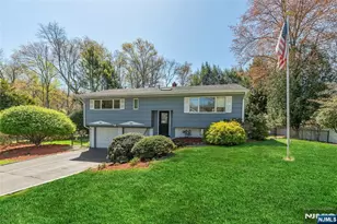 595 Echo Glen Ave, River Vale Township, NJ 07675 - Photo 3