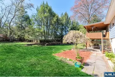 595 Echo Glen Avenue, River Vale Township, NJ 07675 - Photo 19
