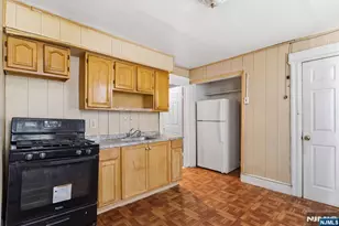 90 Renner Ave, Newark, NJ 07112 - Photo 5
